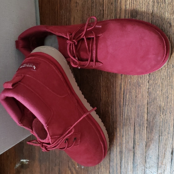 Boots - Picture 2 of 4